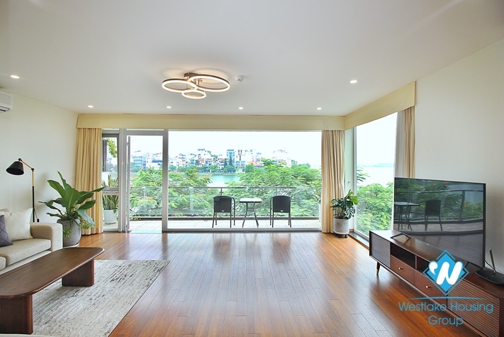 Bright 3 bedroom apartment with lake view for rent in Tay Ho